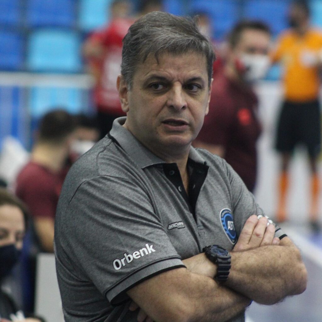 Técnico Sérgio Lacerda deixa o Tubarão Futsal Promove Sports